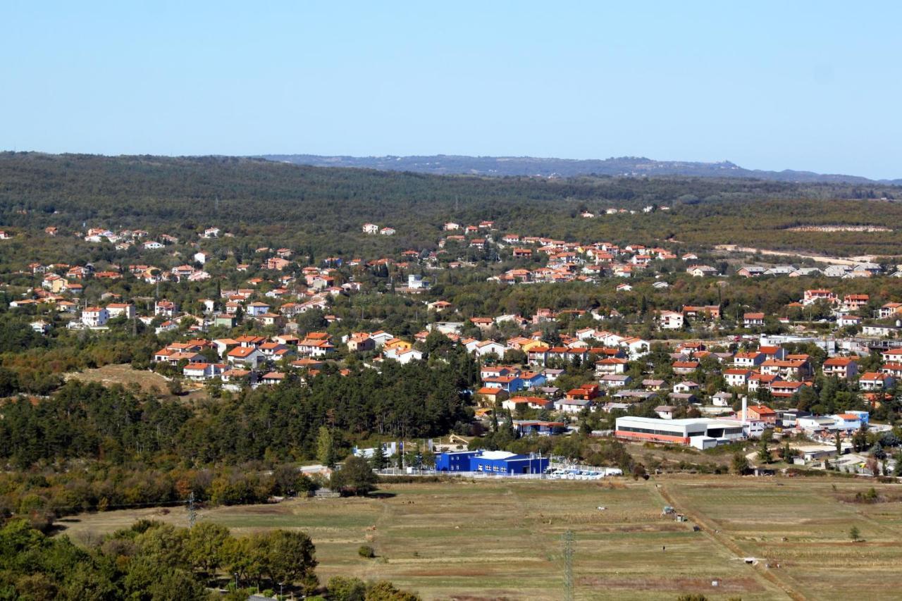 Apartments With A Parking Space Vinez, Labin - 11851 Εξωτερικό φωτογραφία