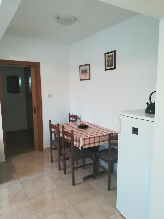 Apartments With A Parking Space Vinez, Labin - 11851 Εξωτερικό φωτογραφία