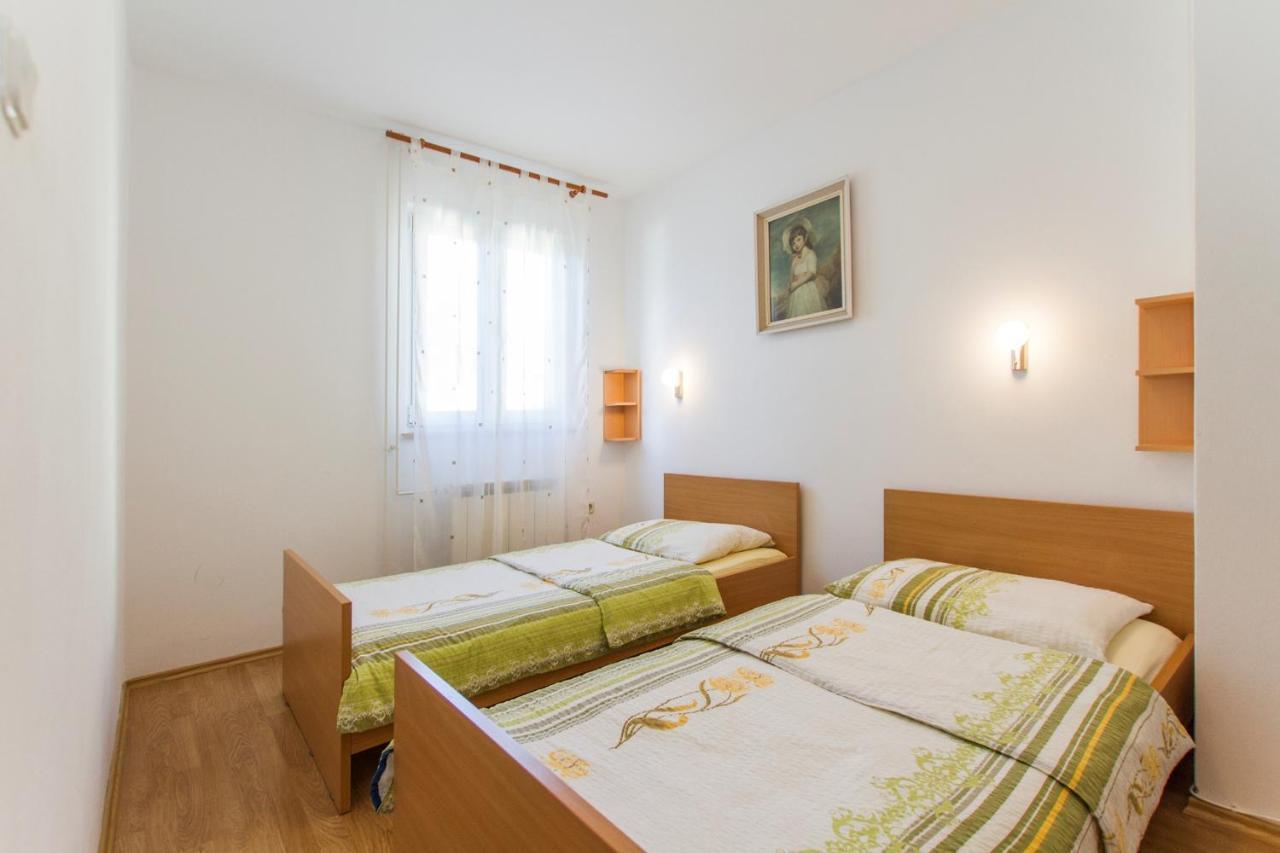 Apartments With A Parking Space Vinez, Labin - 11851 Εξωτερικό φωτογραφία