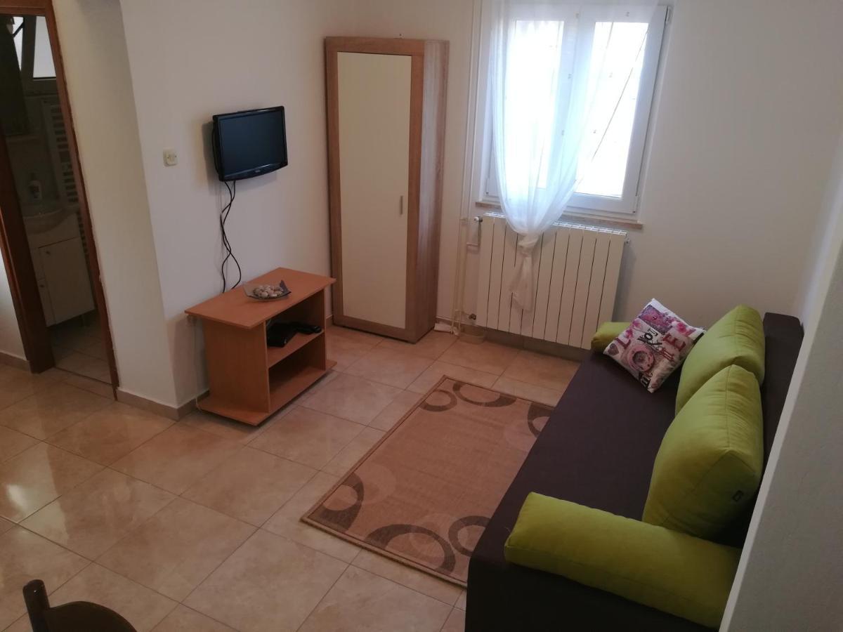 Apartments With A Parking Space Vinez, Labin - 11851 Εξωτερικό φωτογραφία